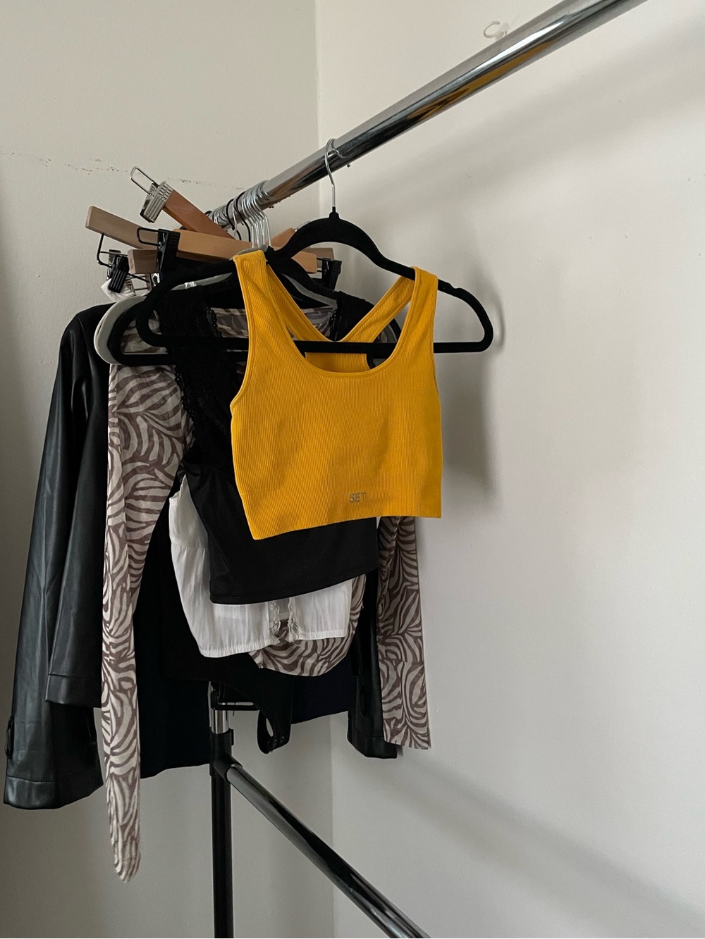 3/$15 SET Active Ribbed Crop Top
